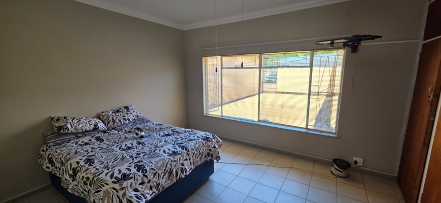 8 Bedroom Property for Sale in Meiringspark North West